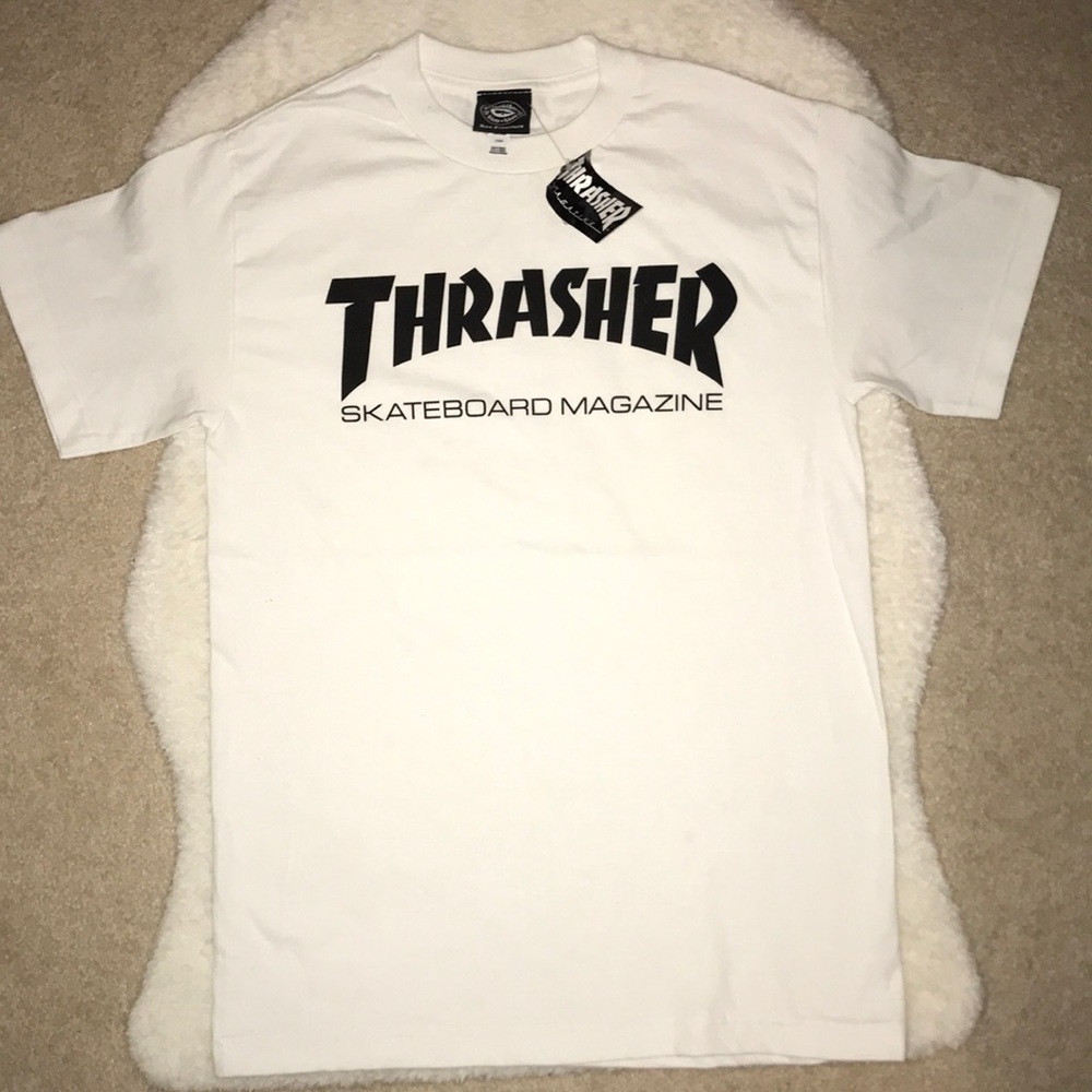 BNWT UO White Thrasher Short Sleeve Tee